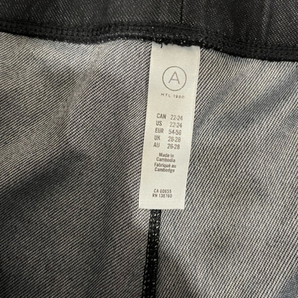 🌟3 For $30🌟 Cropped Jegging - 22/24 - Picture 3 of 6